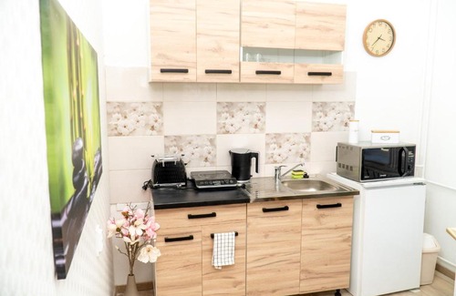 Farkasvolgy Apartment | Experience Comfort at Budai Zöldövezet Apartmanház