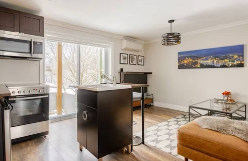 Perth Apartment | Experience Heritage Tay Basin Water View in Budapest