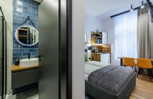 Palace District Apartment | Budapest Holidays Vibes