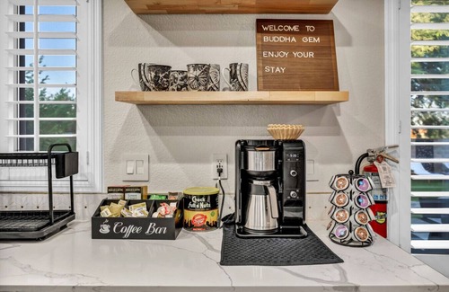 Highland Hills Apartment | Elegant Home with Spa, Pet-Friendly and Game Amenities