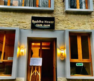 Kasol Hotel | Family-Friendly Buddha House 2 with Relaxing Hot Tub