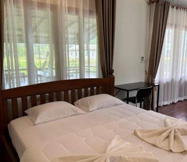 Ko Pha-ngan Resort | Cozy Buddha Raksa with Oceanfront Views & Pet Friendly Stays