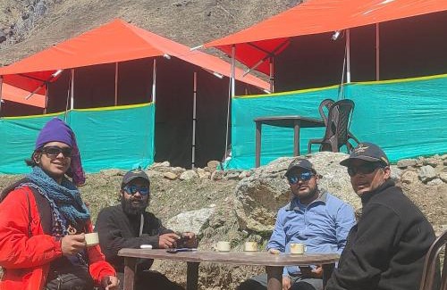 Badrinath Other | Inviting Buddy Hikers Stay Badrinath: Pet-Friendly Escape