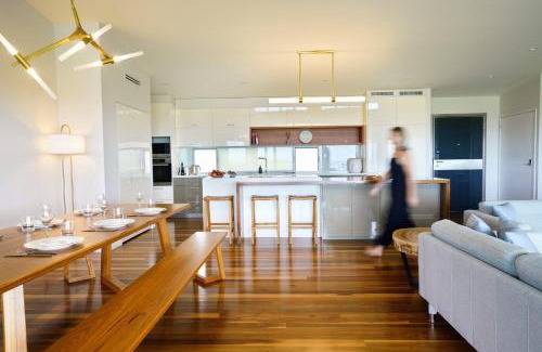 Buderim House | Explore Buderim Mountain Panorama Retreat for Families