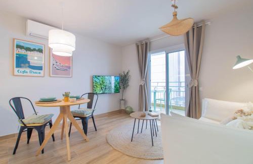 Sant Antoni de Calonge Apartment | Budget-Friendly Beach Studio 23 - Child Friendly Haven