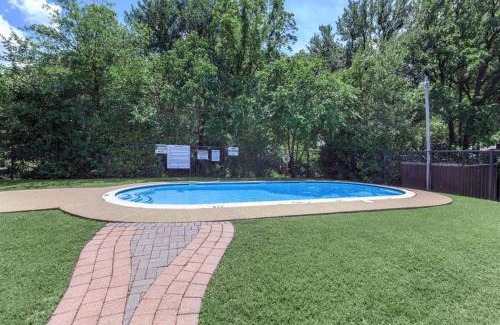 Southridge Apartment | Budget-friendly 2bd Apartment I Free Parking