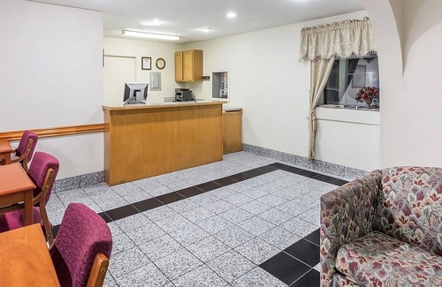 Austin Ave. Resort | Affordable Stay at Knights Inn Franklin Ave Waco with Free Parking