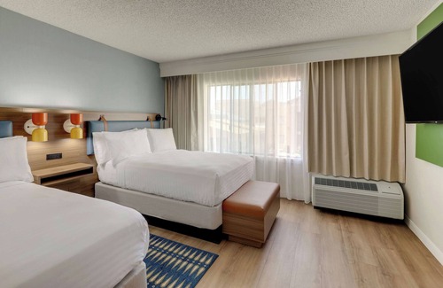 Mayo Clinic Hotel | Budget-Friendly Retreat with Pool and Pet-Friendly Units
