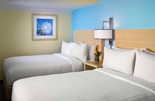 Newark Resort | Discover Pet-Friendly Modern Units with Free Breakfast
