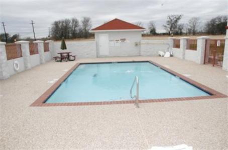 Cameron Hotel | Pet-Friendly Budget Host Inn with Oceanfront Views