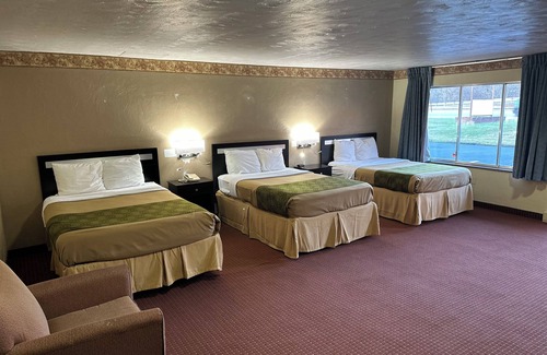 Tad Hotel | Budget-Friendly Stay at Budget Host Inn Charleston