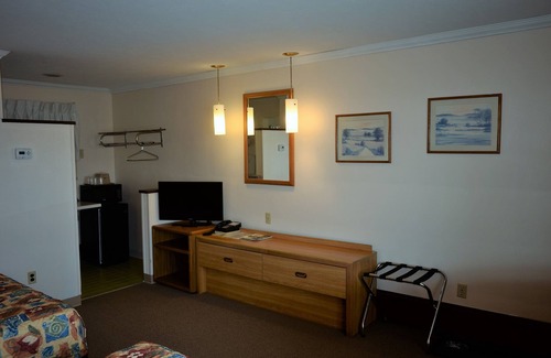 Iron Mountain Hotel | Visit Budget Host Inn Iron Mountain: Top-Rated Family Stay