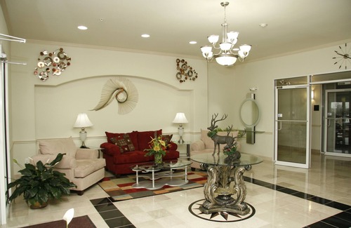 Cameron Hotel | Budget-Friendly Stay at Budget Host Inn & Suites