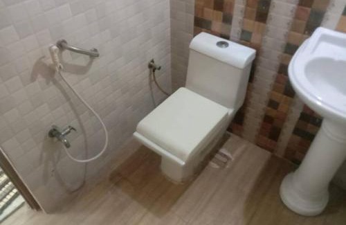 Toli Chowki Apartment | Budget House: Family-Friendly Stays Await You