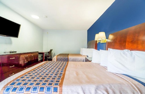 Frederick Hotel | Budget-Friendly Stay at Budget Inn by OYO Frederick