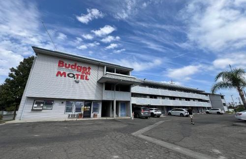 Corcoran Hotel | Affordable Stay at Budget Inn with Wheelchair Access