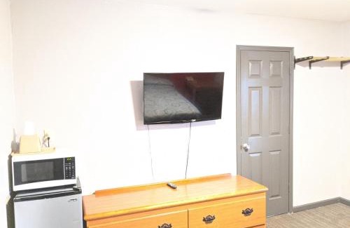El Reno Hotel | Budget-Friendly Stay at Budget Inn El Reno for Families