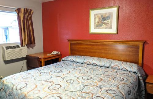 El Reno Hotel | Budget-Friendly Stay at Budget Inn El Reno for Families