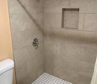 San Gabriel Hotel | Convenient Budget Inn Motel with Kitchen & Family Amenities