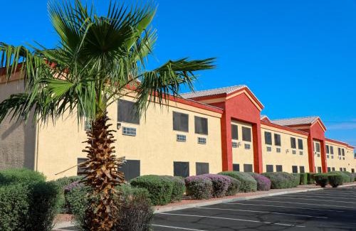 Maryvale Hotel | Budget-Friendly Stays at Budget Inn Phoenix with Family Amenities