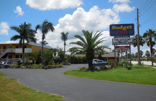 Punta Gorda Hotel | Budget-Friendly Stay at Budget Inn Punta Gorda with Pool