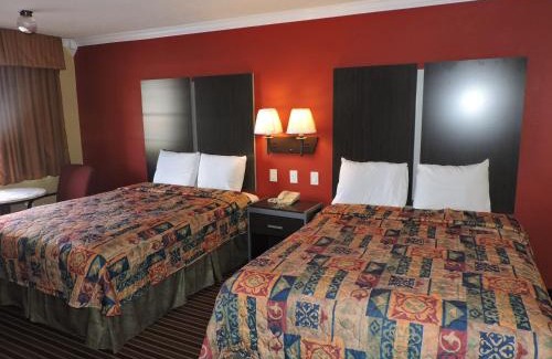 Temple Hotel | Budget-Friendly Stay at Budget Inn Temple, Pet & Child Welcome