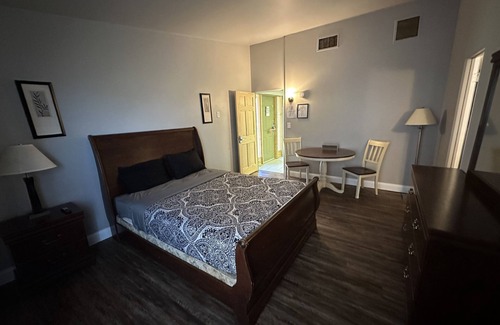 Appleton Hotel | Budget-Friendly Stay with Breakfast at Budget Inn