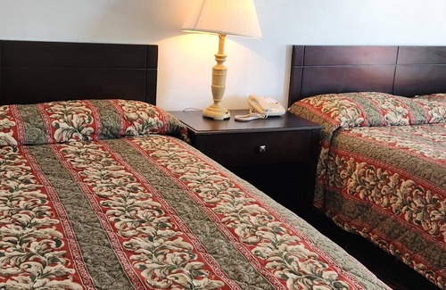 Bartlesville Hotel | Budget-Friendly Inn with Breakfast and Family Amenities