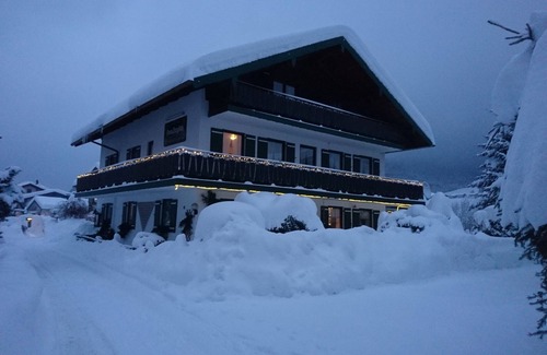 Ruhpolding Apartment | Ideal Studio Apartment with Terrace and Family Amenities