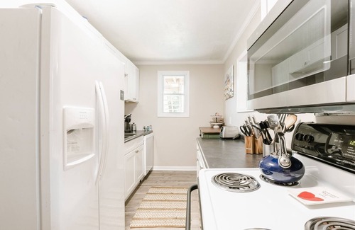 Parker House | Budget-Friendly Getaway in West GVL with Great Amenities