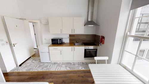 Rathmines Apartment | Affordable Studio Retreat in Rathmines with Family Amenities
