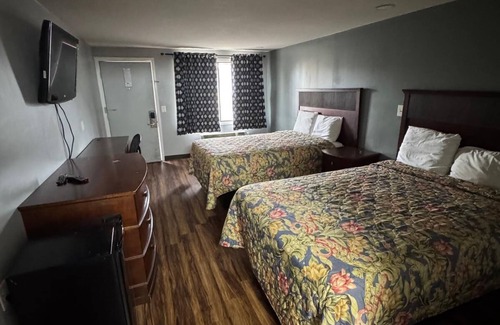 Columbus Hotel | Affordable Comfort at Budgetel Inn & Suites with Breakfast