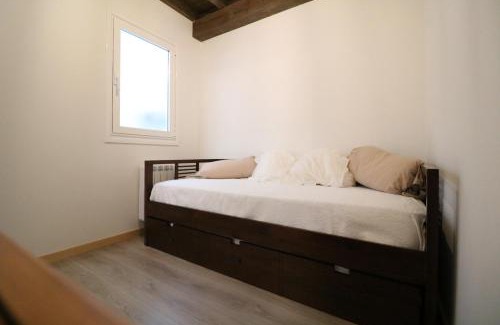 Catasol Apartment | Discover Buen Camino Melide: Pet & Child Friendly Retreat