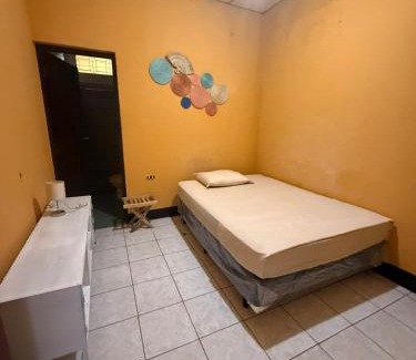Granada Apartment | Buena Onda House