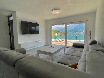 Konjic Villa | Experience Family-Focused Comfort at Buena Vista Hotel