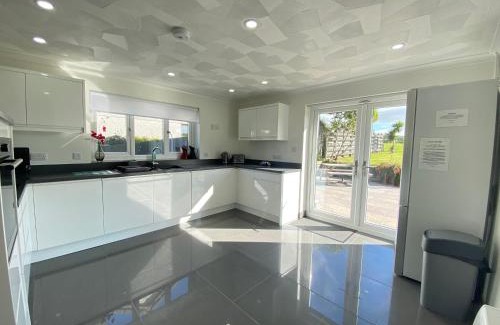 Tintagel House | Buena Vista: 4-Star Family Retreat with Outstanding Reviews