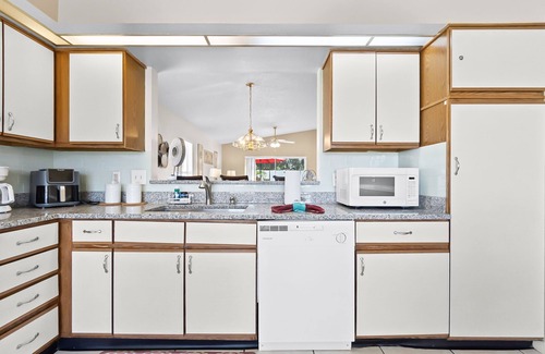 Buena Ventura Lakes House | Inviting BUENAVENTURA LAKES Home with Pool in Private Oasis