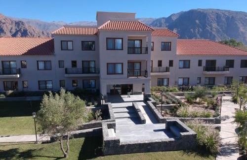 Cafayate Apartment | BuenaVid Estancias 2: Family-Friendly Retreat with Pool