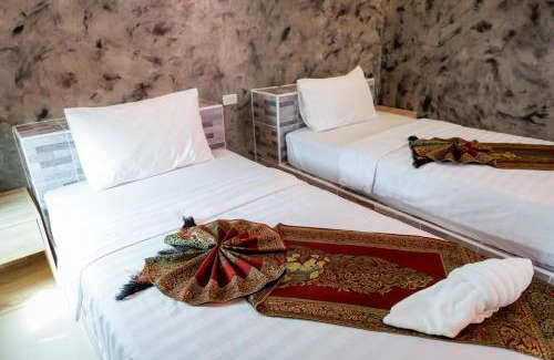 Bung Khong Long Resort | Relax at Buengngarm Resort with Family-Friendly Amenities