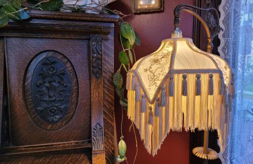 Downtown Buffalo Bed & Breakfast | Elegant Buffalo Harmony House with Pool and Restaurant