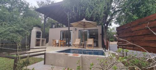 Marloth Park Villa | Buffalo Thorn Villa: Family-Friendly Stay by Kruger Park