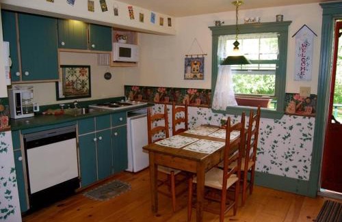 Central Bedeque House | Inviting Bugaboo Cottages with Hot Tub and Family Fun