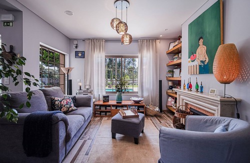 Fornos Bed & Breakfast | Discover Buganvilia do Meco B&B: Pool, Spa & Great Reviews