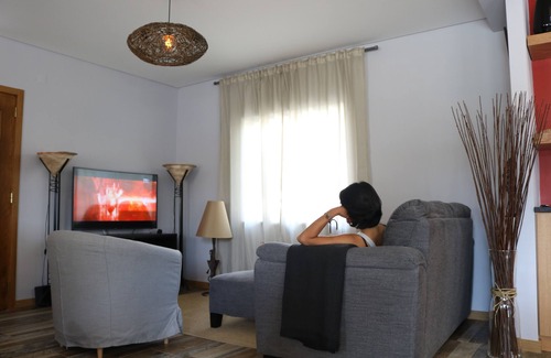 Fornos Bed & Breakfast | Discover Buganvilia do Meco B&B: Pool, Spa & Great Reviews