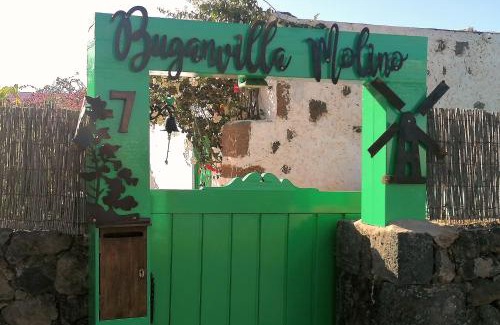 Tinajo House | Discover Buganvilla Molino: Guest Rated 9.7, Pet Friendly Stay