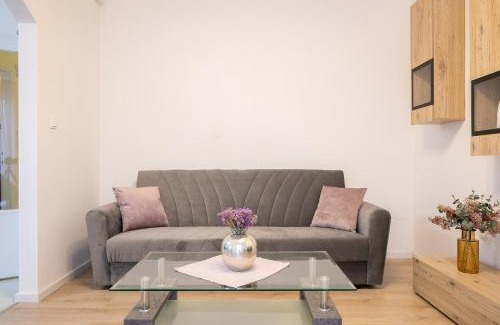 Brna Apartment | Top-Rated Bugenvilija Apartment - Family-Friendly Retreat