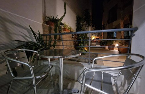 Bugibba Apartment | Bugibba Central Modern Apartment, Charming 2-bedroom apartment with AC, WiFi