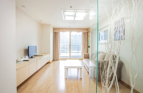 Changnyeong Hotel | Discover Bugok Ilsung Condo: Family-Friendly Getaway