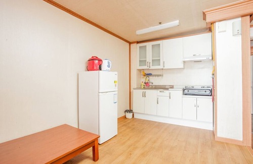 Changnyeong Hotel | Discover Bugok Ilsung Condo: Family-Friendly Getaway