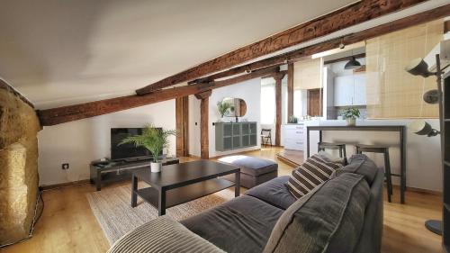 Haro Apartment | Central Retreat for Couples - Rated 9.4/10 by Guests